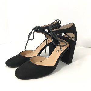 NIB!! Unisa Unkashh Lace Up Pump, Black, Fabric, 9